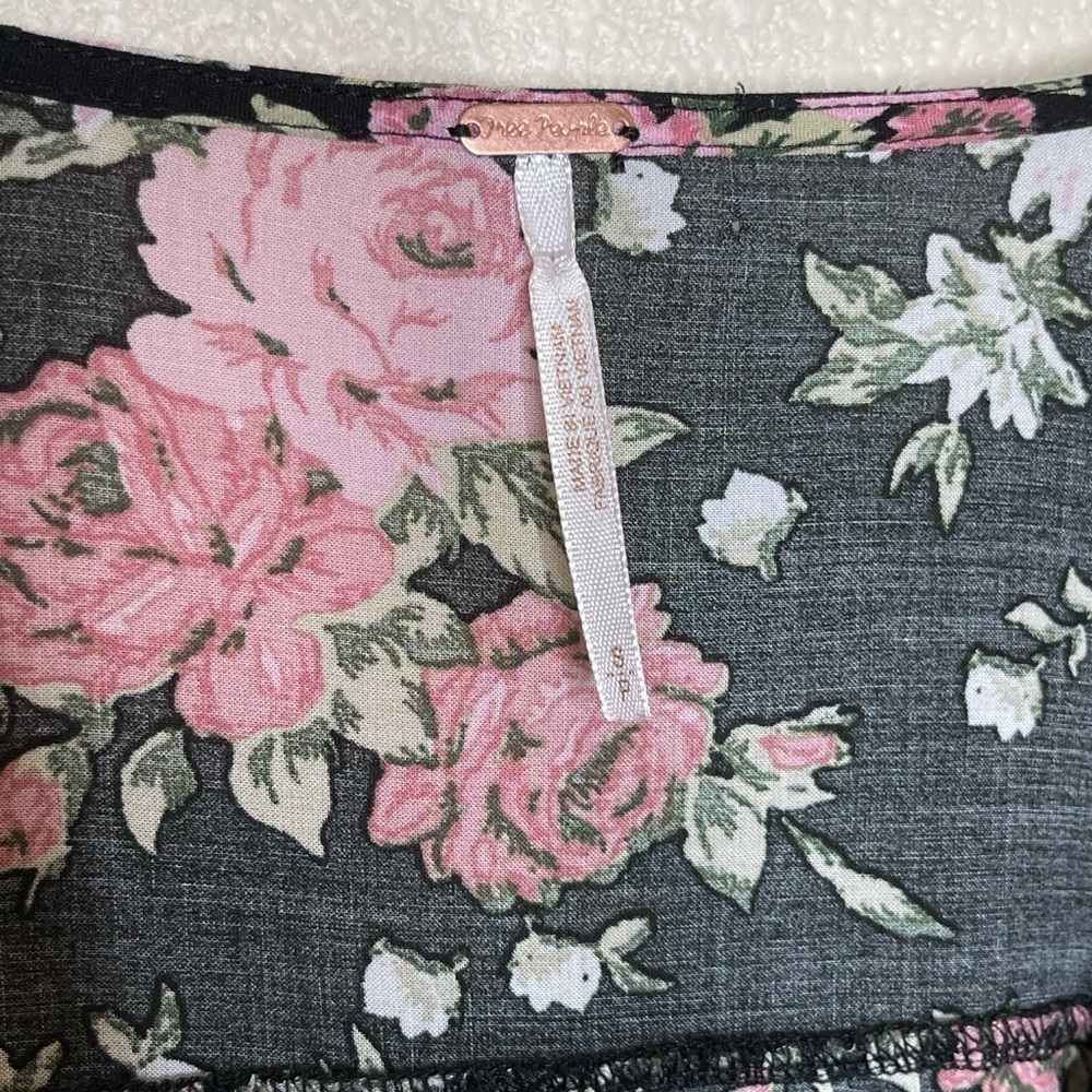 Floral Ruffle Women's Top - Picture 6 of 15